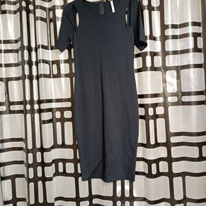 ✨ Discover Effortless Elegance with Fabletics' Little Black Dress ✨